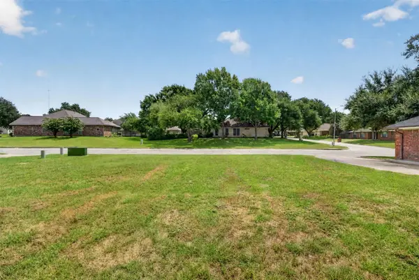 0000 Oakwood Drive, Brenham, TX 77833