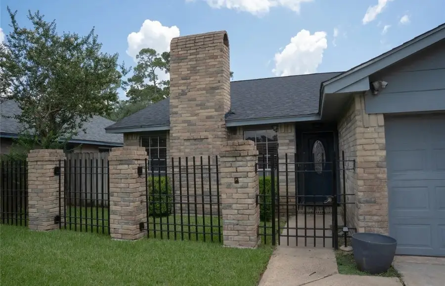 19526 Leaning Timbers Drive, Humble, TX 77346 - Image #2