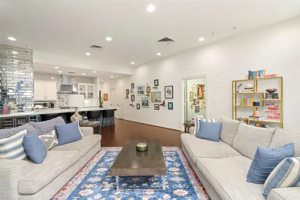 914 Main Street #1008, Houston, TX 77002