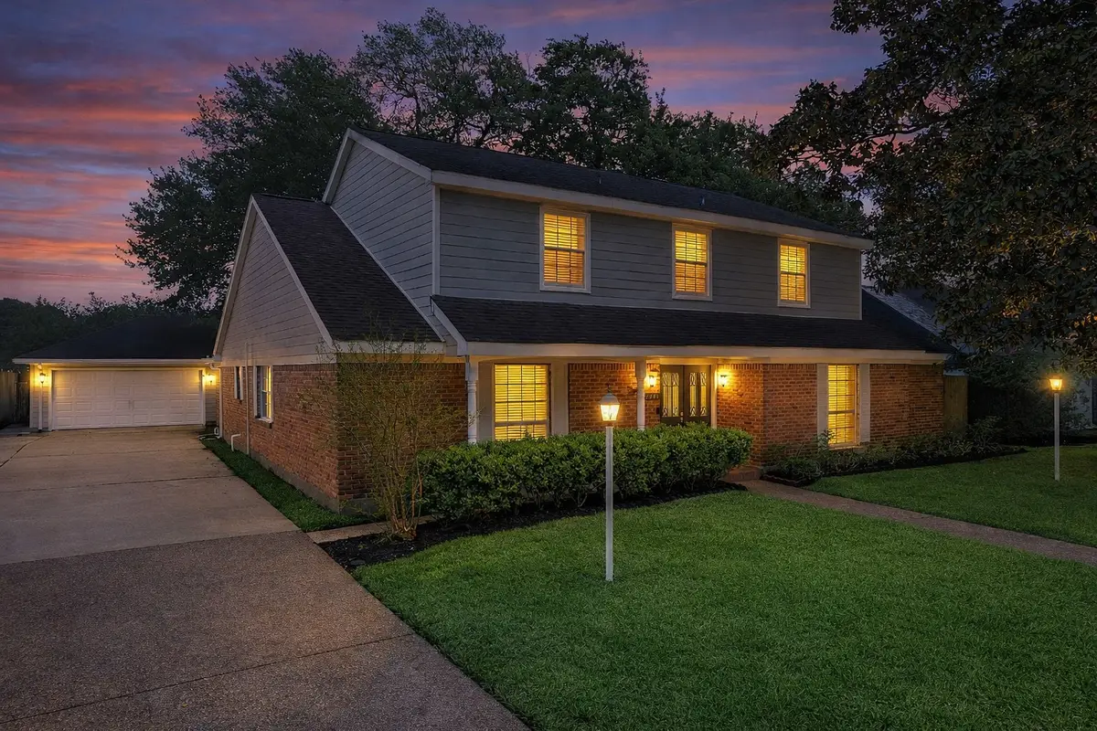 2206 Carriage Lane, La Marque, TX 77568 - #1