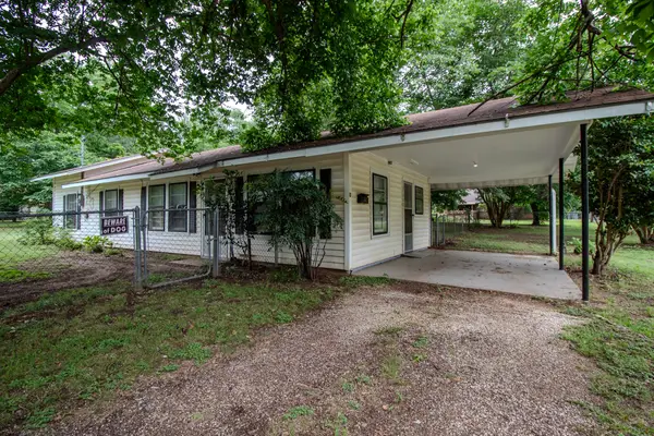 506 W Elm Street, Crockett, TX 75835
