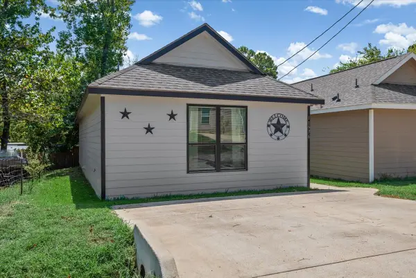 11636 Vistawood Street, Willis, TX 77318
