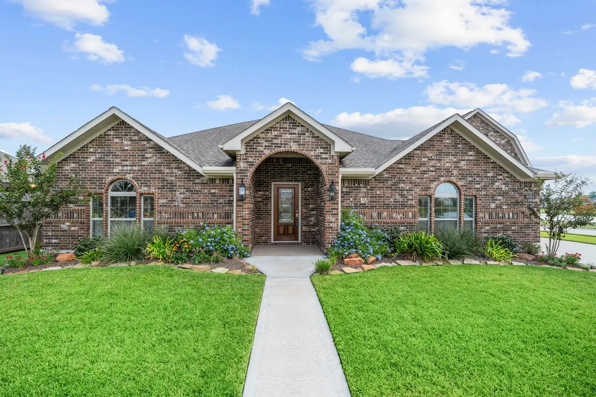 6551 Sulphur Springs Drive, Manvel, TX 77578 - Image #1
