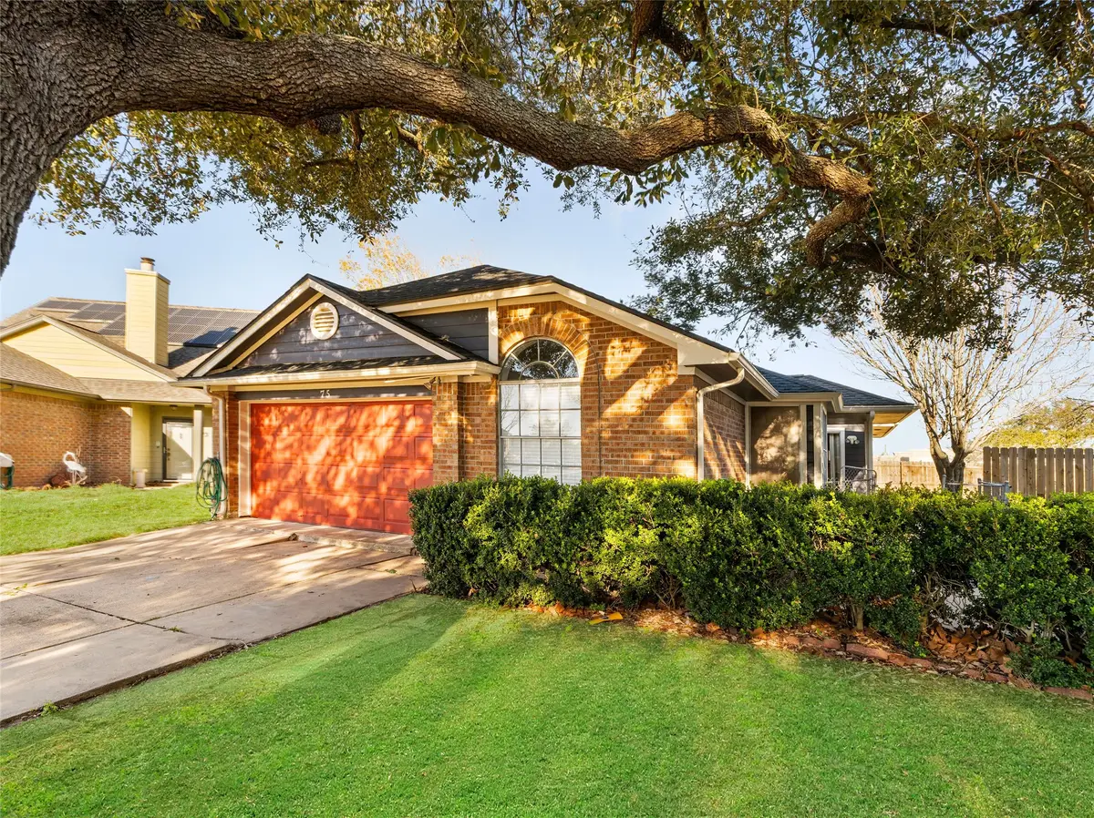 75 Avocado Court, Lake Jackson, TX 77566 - Image #1