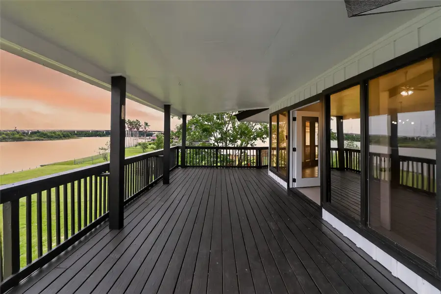 110 Bayou Drive, Baytown, TX 77520 - Image #3