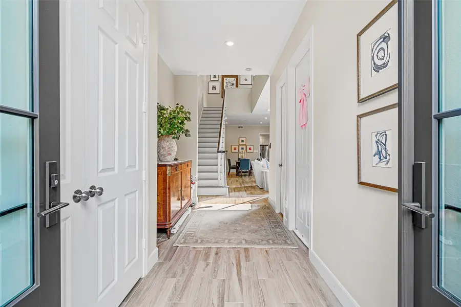 58 Bayou Pointe Drive, Houston, TX 77063 - #3