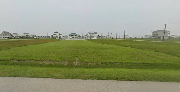 18817 Warrior Road, Galveston, TX 77554