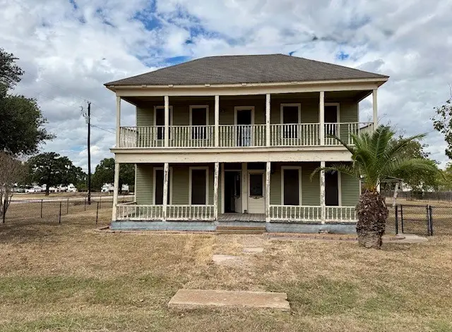 203 Grover Street, Ellinger, TX 78938 - Image #1