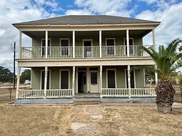 203 Grover Street, Ellinger, TX 78938 - Image #2