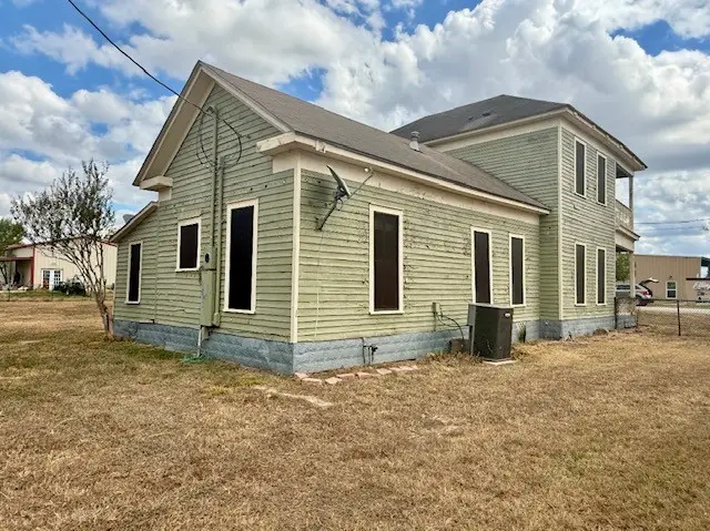 203 Grover Street, Ellinger, TX 78938 - Image #3