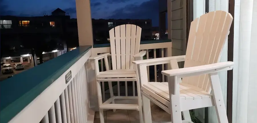 6102 Seawall Boulevard #210, Galveston, TX 77551 - Image #3