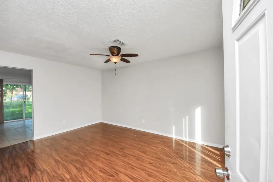12610 Chiswick Road, Houston, TX 77047 - Image #3