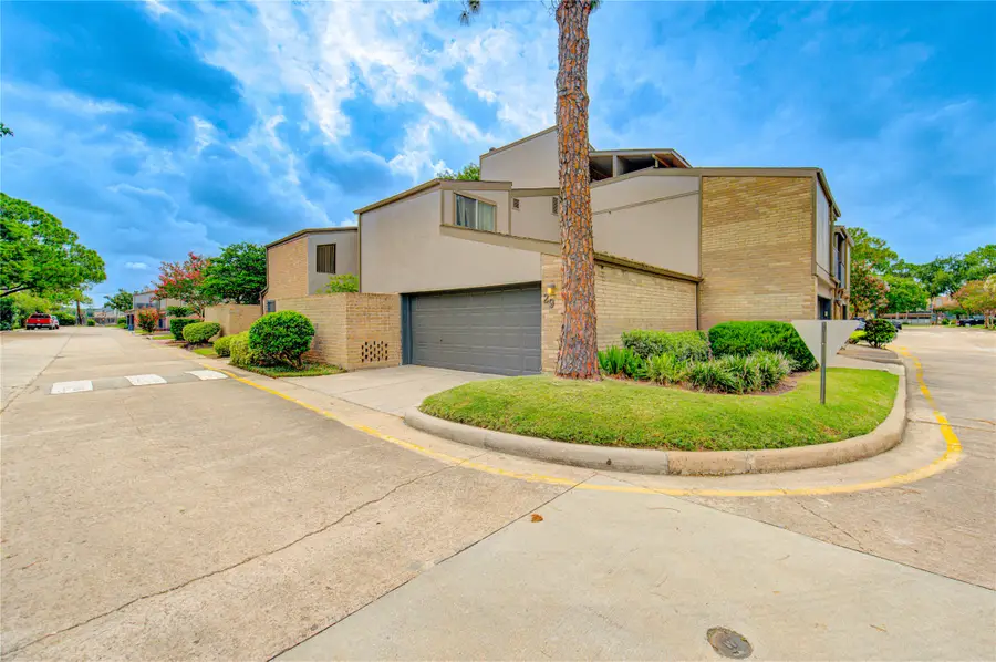 880 Tully Road #29, Houston, TX 77079 - Image #2