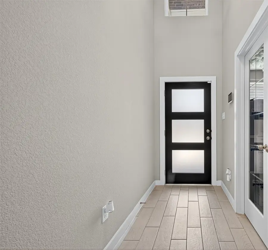 5615 Silverleaf Oak Lane, Houston, TX 77066 - Image #3