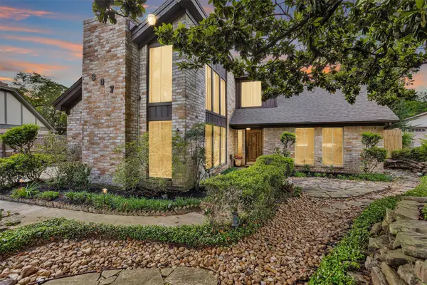 307 Prince Of Wales Street, Conroe, TX 77304