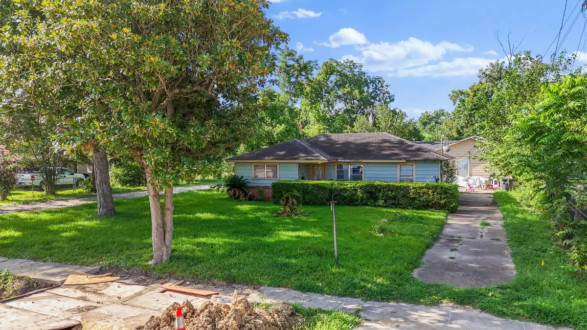 246 Rebecca Street, Houston, TX 77022 - #1