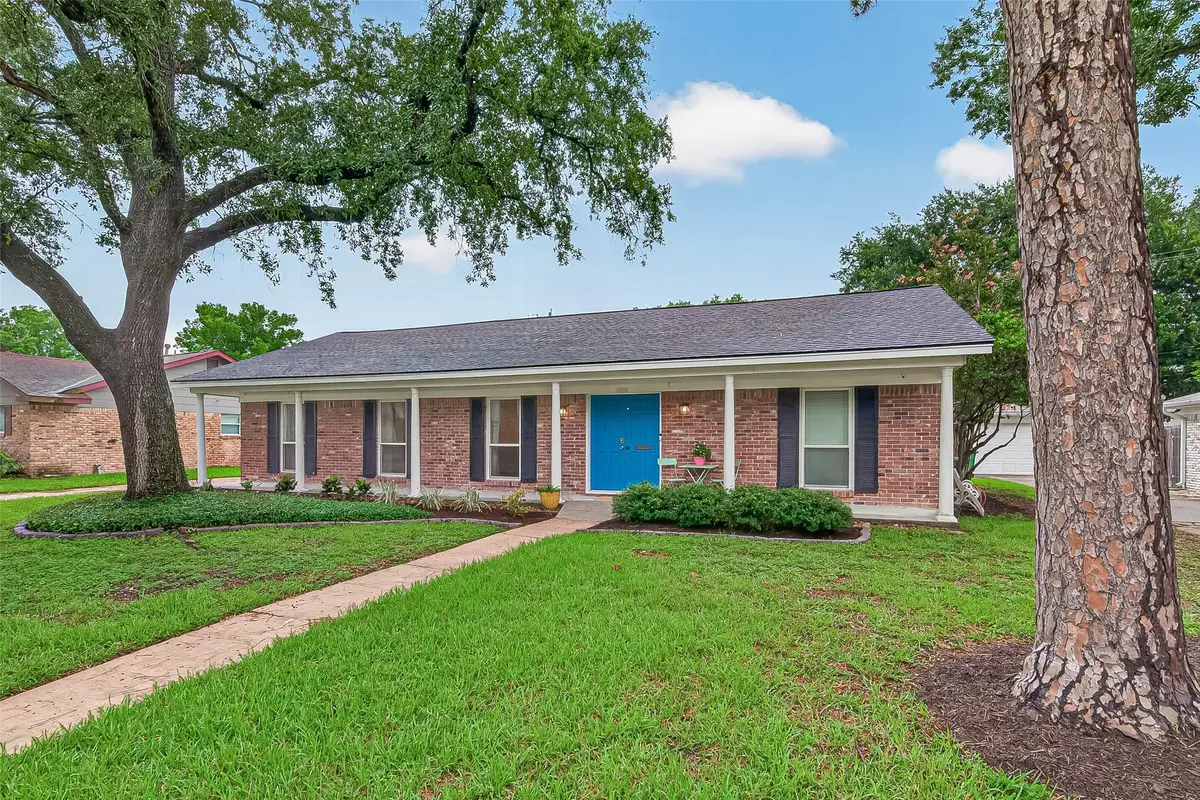 5810 Creekbend Drive, Houston, TX 77096 - #1