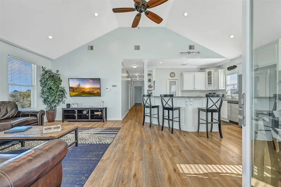 4211 Mason Drive, Galveston, TX 77554 - Image #3