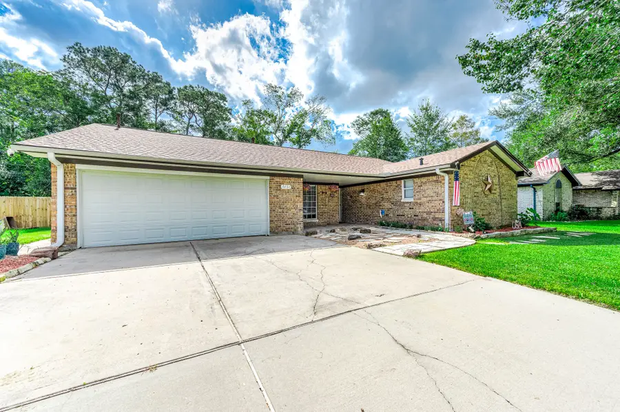 5404 Tanglebriar Drive, Dickinson, TX 77539 - Image #3