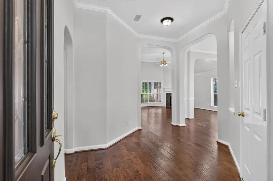 186 N Millport Circle, The Woodlands, TX 77382 - #2
