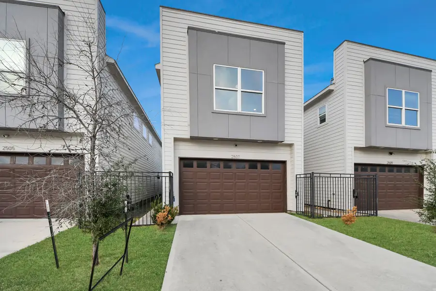 2507 Des Chaumes Street, Houston, TX 77026 - Image #3