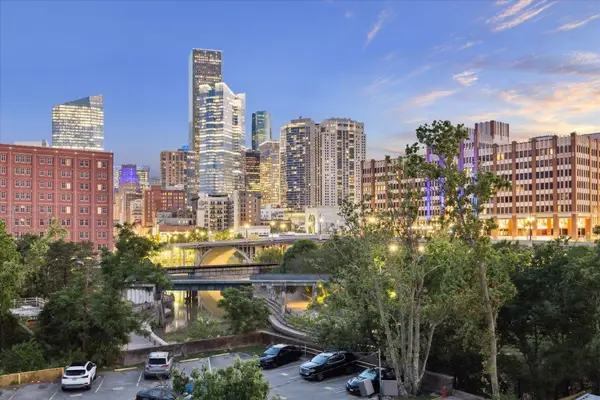 915 N San Jacinto Street #2D, Houston, TX 77002