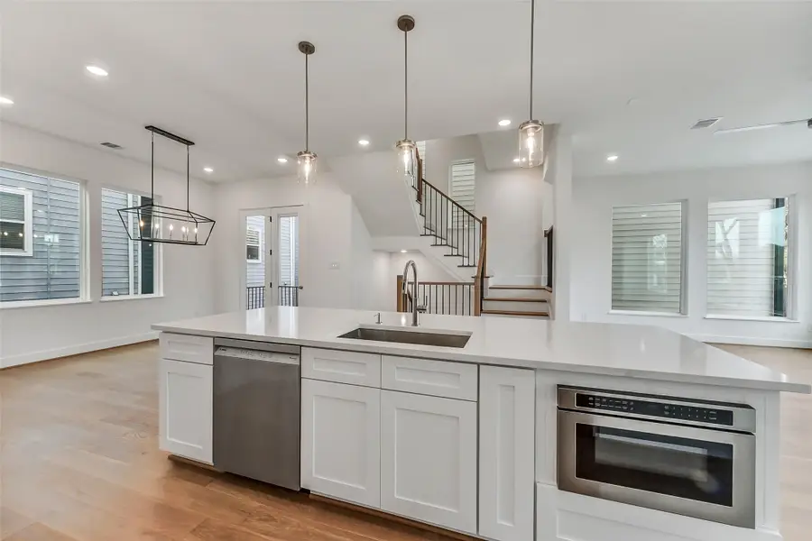 806 Fisher Street #G, Houston, TX 77018 - #3