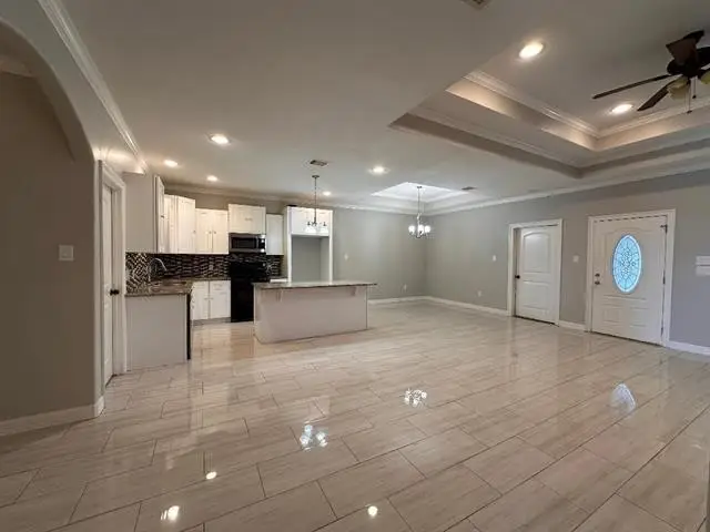 6385 Highpoint Avenue, Beaumont, TX 77708 - #3