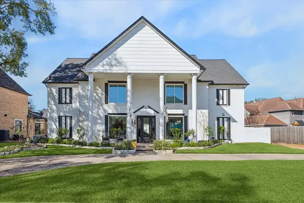 830 Silvergate Drive, Houston, TX 77079