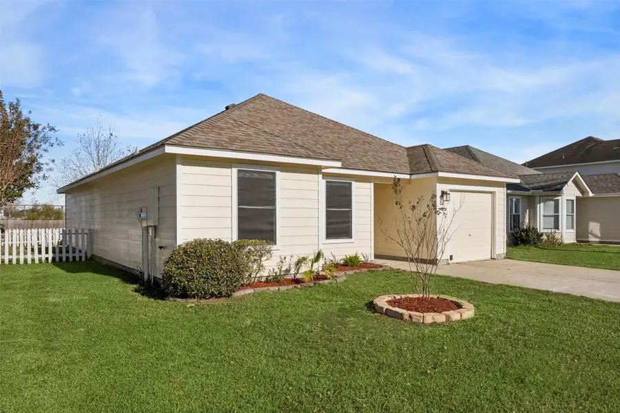 5027 Hauna Lane, Dickinson, TX 77539 - Image #3