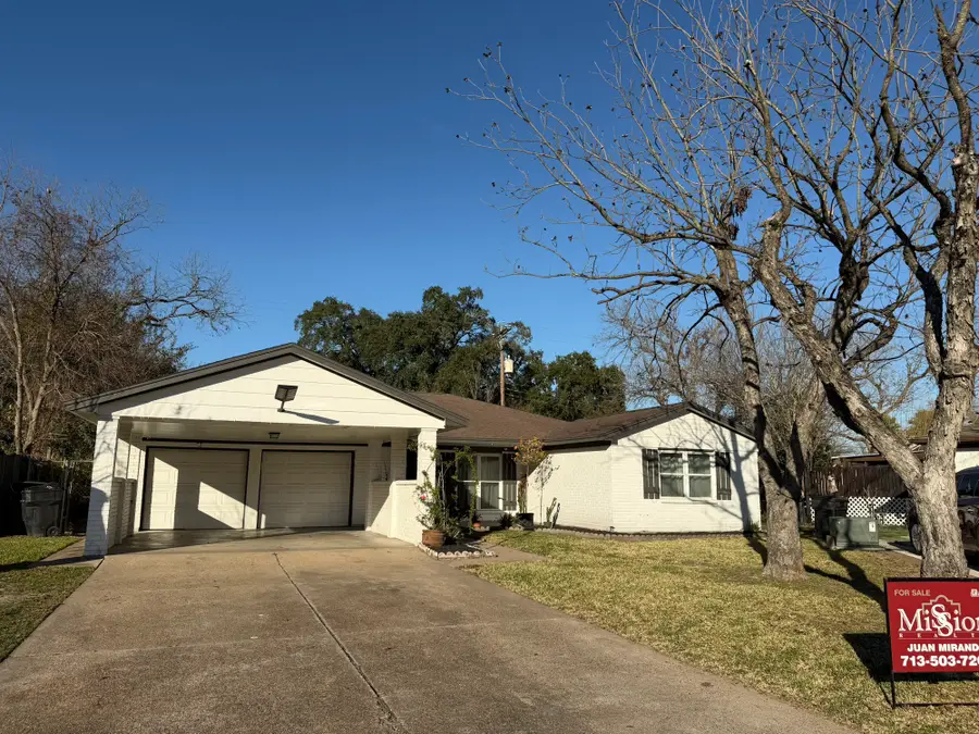 9022 Lazy River Lane, Houston, TX 77088 - Image #2