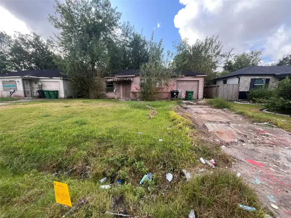 3334 Dulcrest Street, Houston, TX 77051