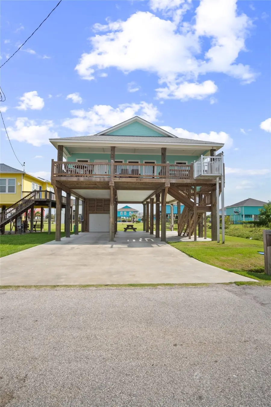 974 Mary Ann, Crystal Beach, TX 77650 - Image #2