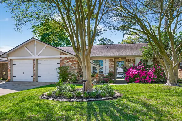 7211 Shady Arbor Lane, Houston, TX 77040