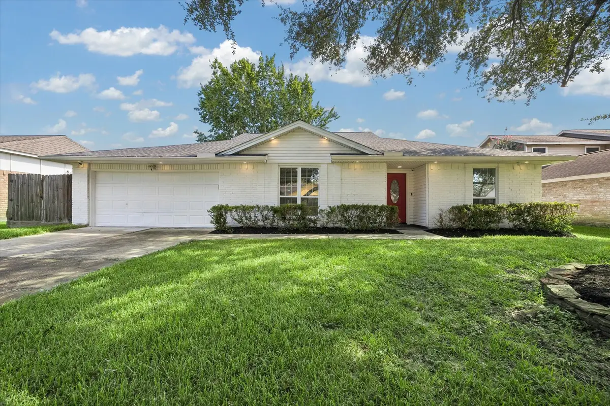 608 Tanglewood Drive, Friendswood, TX 77546 - #1