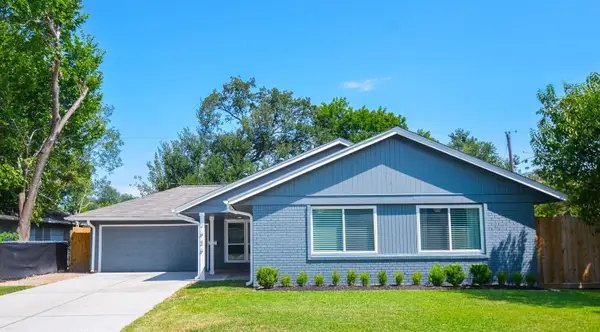 7926 Ridgeview Drive, Houston, TX 77055