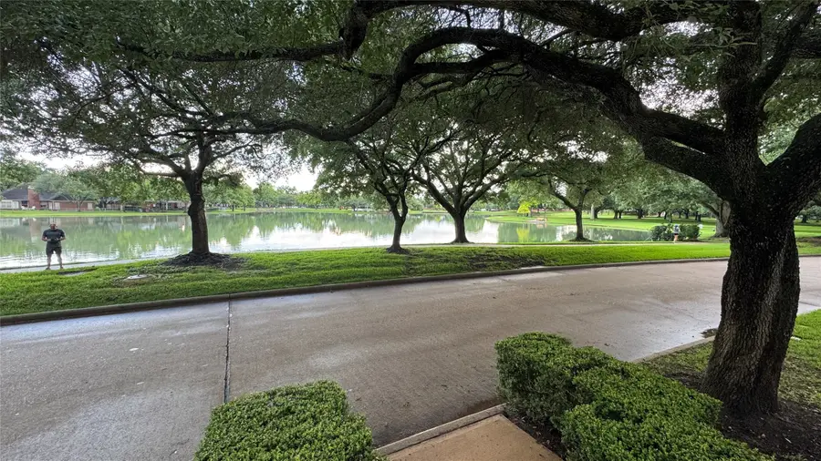 502 Lake Bend Drive, Sugar Land, TX 77479 - #2