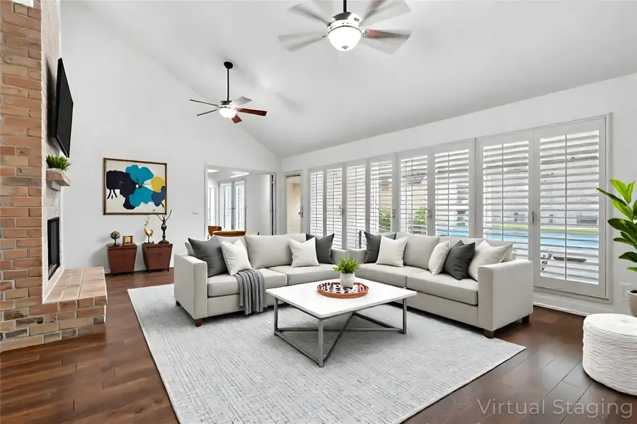 2618 Fontana Drive, Houston, TX 77043 - Image #2