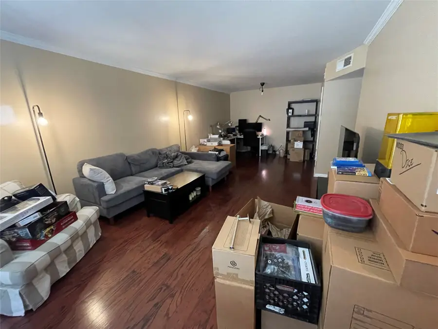 4643 Wild Indigo Street #399, Houston, TX 77027 - Image #2