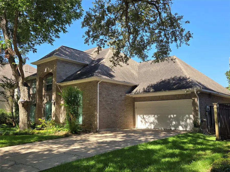 19 Rivercoach Lane W, Sugar Land, TX 77479 - Image #2