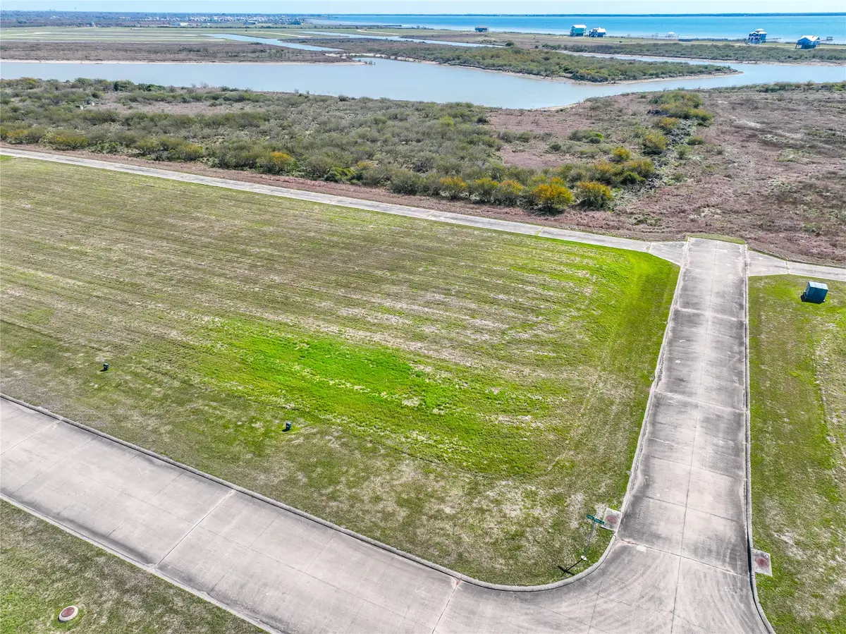 3129 Camp Hulen Drive, Palacios, TX 77465 - Image #1