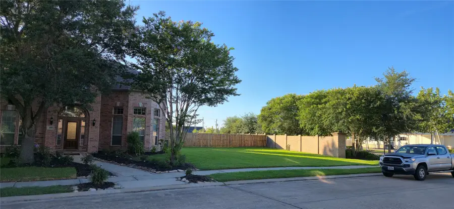 1910 Stable Stone Lane, Pearland, TX 77581 - Image #2