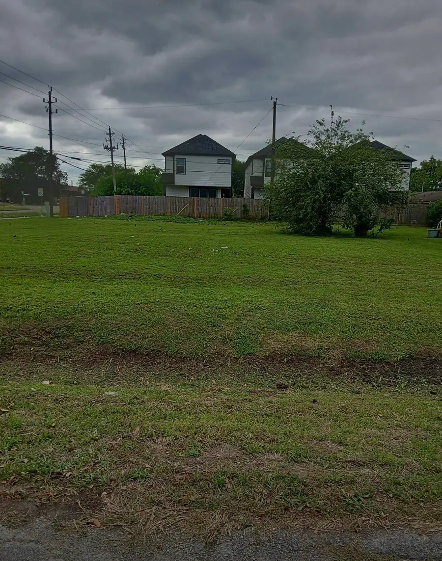 3702 Tangerine Avenue, Houston, TX 77051 - #3
