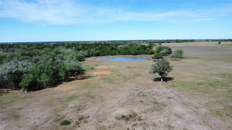 2749 County Road 173, Hallettsville, TX 77964 - #2
