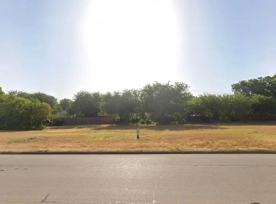 2600 E Park Row Drive, Arlington, TX 76010 - Image #2