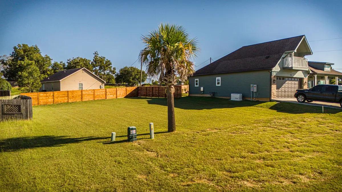 Lot 14 Treasure Point, Onalaska, TX 77360 - Image #1