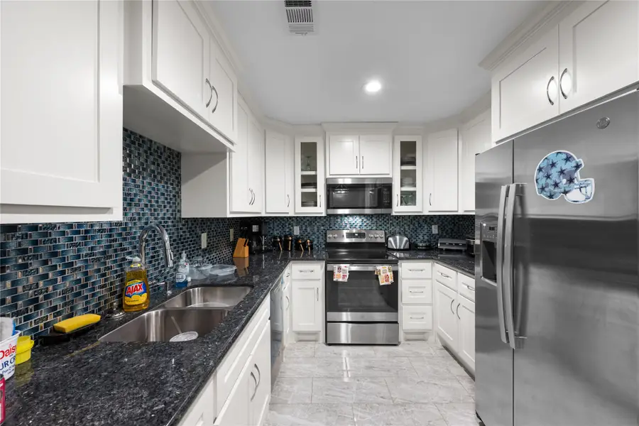 711 Brookford Drive, Missouri City, TX 77489 - Image #2