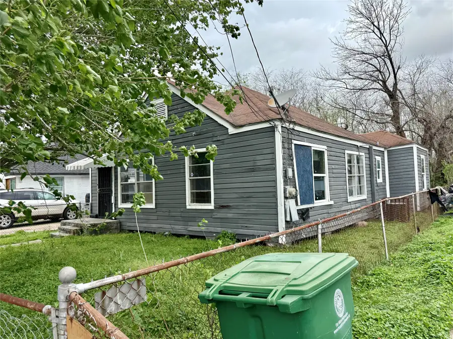 3053 Noble Street, Houston, TX 77026 - #2