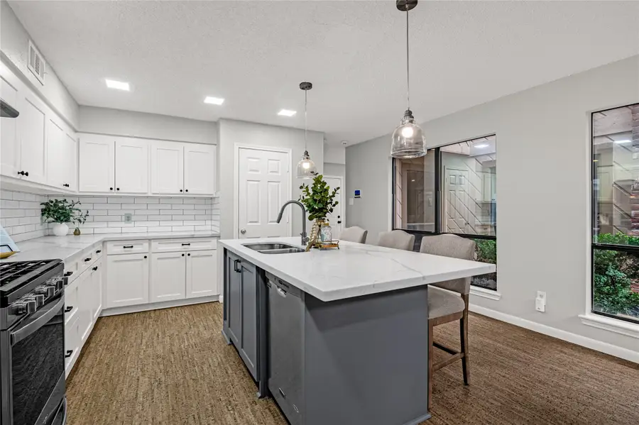 16626 Neumann Drive, Houston, TX 77058 - Image #2