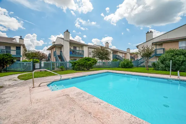 250 El Dorado Boulevard #207, Houston, TX 77598